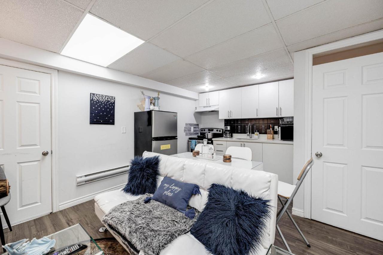 Bright Parkdale Court - Little Portugal W/ Free Parking Appartement Toronto Buitenkant foto